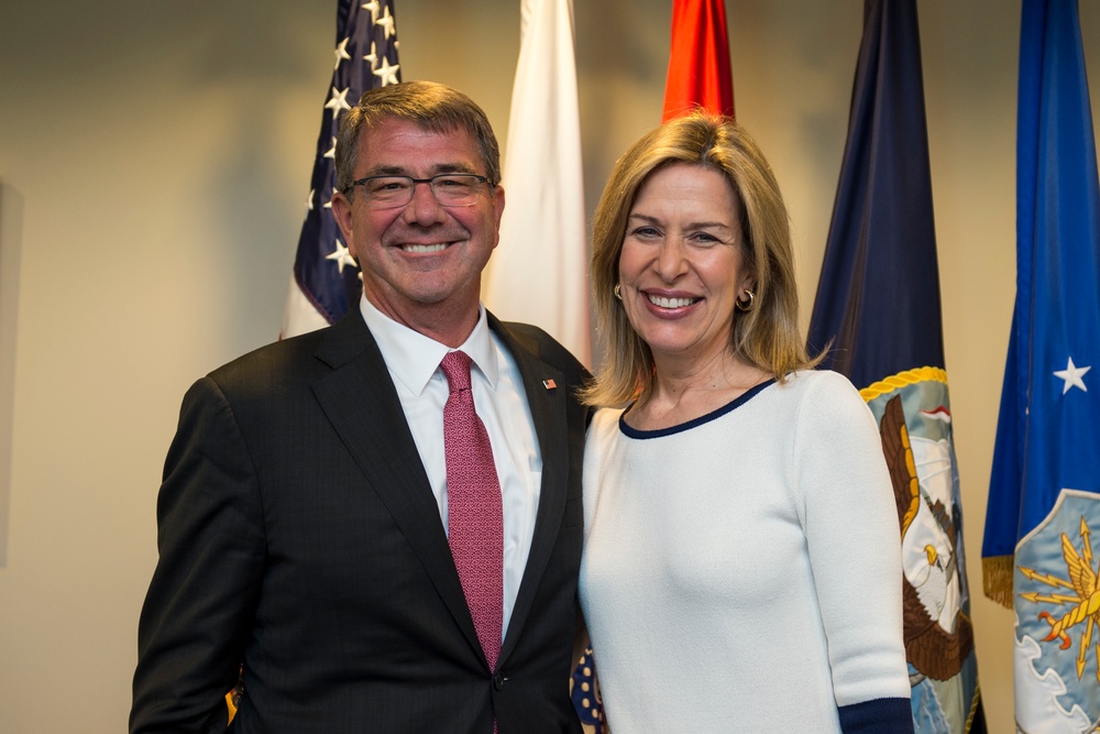 SD honors deputy energy secretary