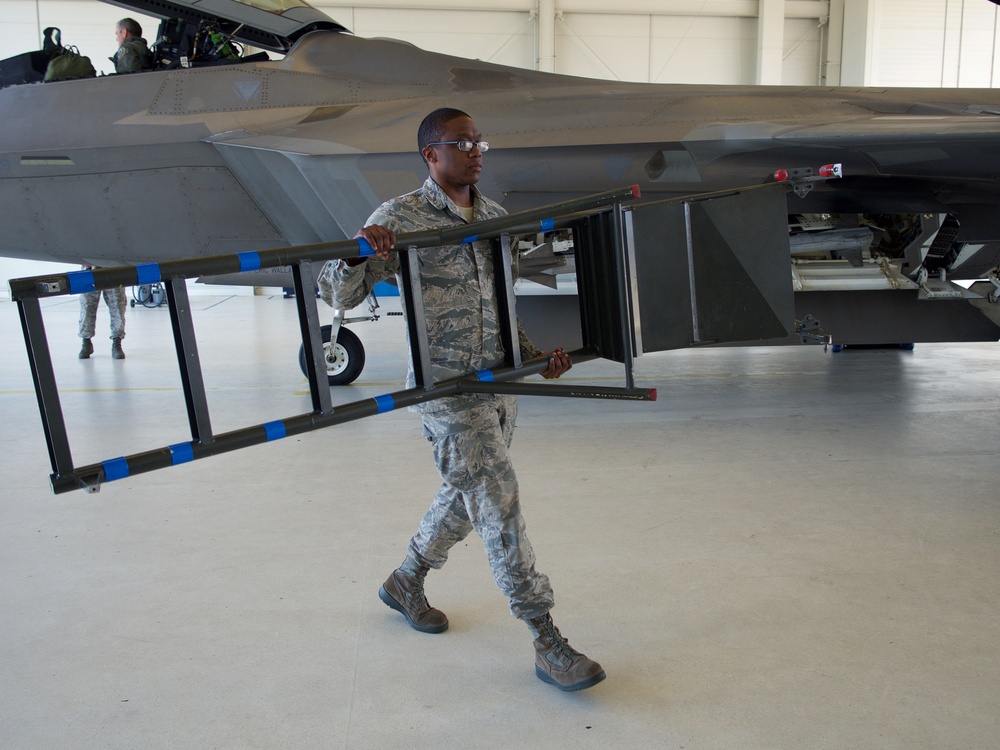 Colonel Corcoran flies last Alaska Raptor mission