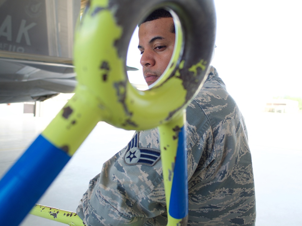 Colonel Corcoran flies last Alaska Raptor mission