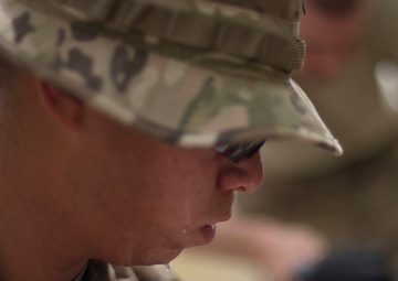 Combat lifesaver course: How to save a life