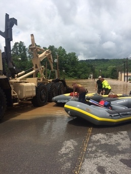 Army Reserve’s 811th Ordnance Company Assists Rainelle, WV during Flooding