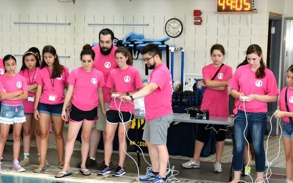Navy assists UIW during Seaperch Competition