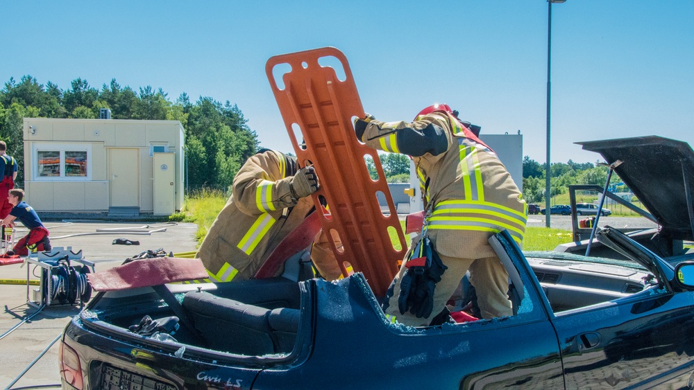 U.S. Army Civilian Firefighters Vehicle Extrication Training