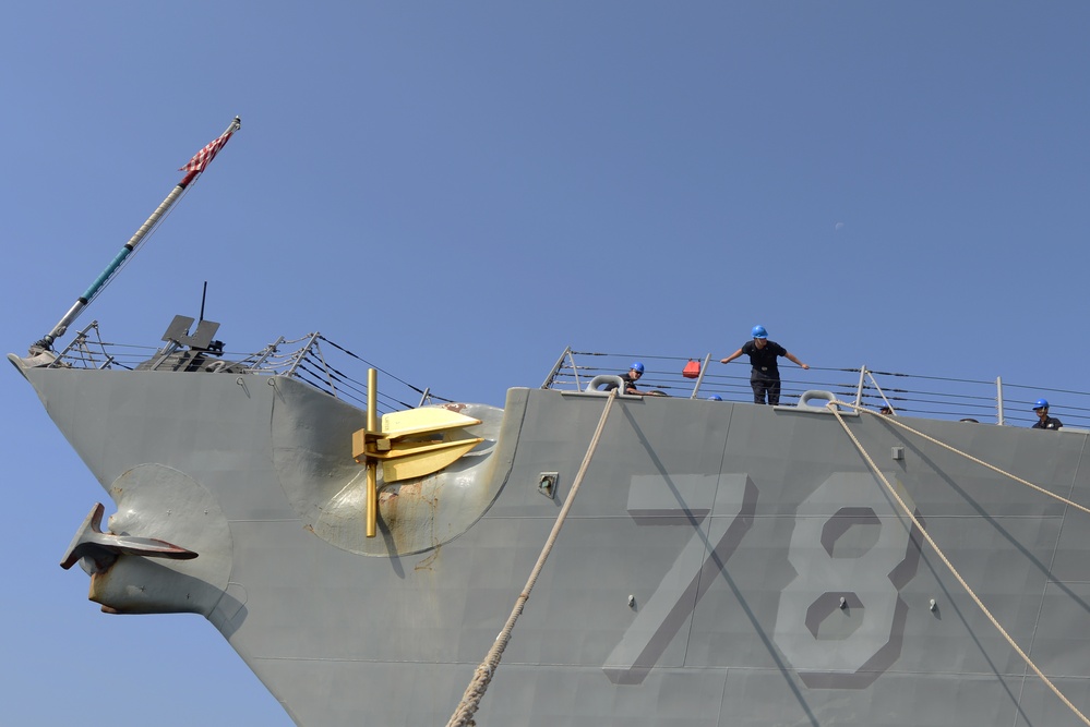 USS Porter (DDG 78) in Souda Bay, Greece