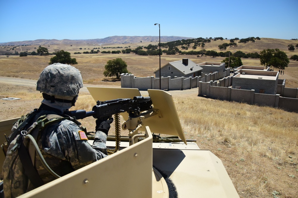 Soldiers of 227th Brigade Engineer Battalion conduct intelligence collection operations during XCTC 2016