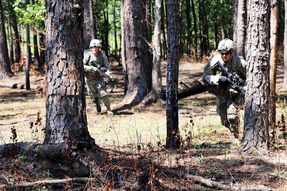 1-30th conducts live fire, validates team leadership