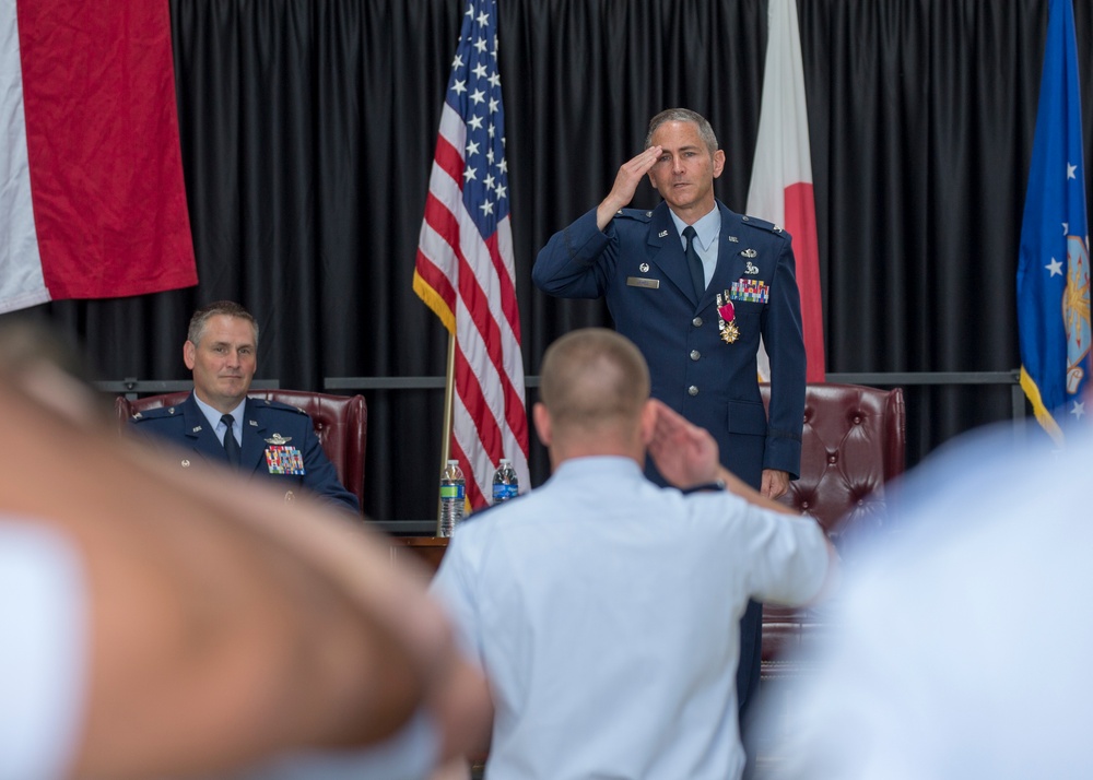 374 MXG welcomes new commander