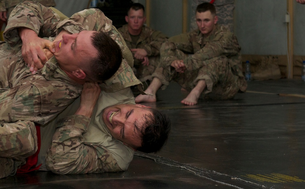 14 Soldiers compete in a grueling battle to become the 2016 USARCENT Best Warrior Noncommissioned Officer and Soldier of the Year.