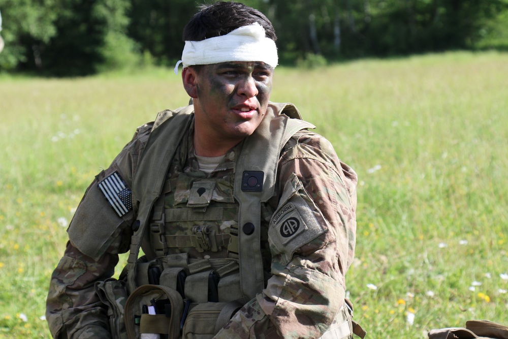 Paratrooper trains in Hohenfels