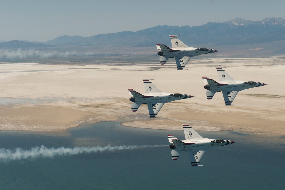 The Thunderbirds Return From Hill AFB Air Show