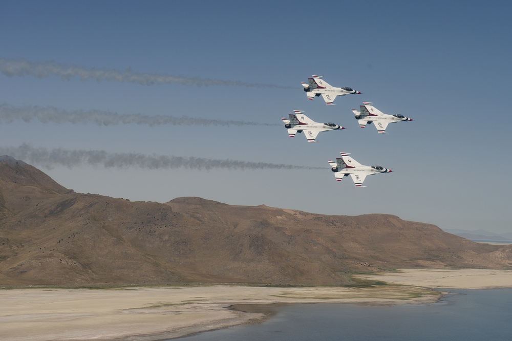 The Thunderbirds Return From Hill AFB Air Show