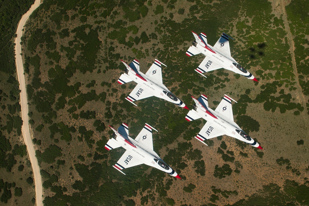 DVIDS Images The Thunderbirds Return From Hill AFB Air Show [Image