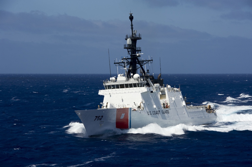 USCGC Stratton (WMSL 752) transits to Rim of the Pacific 2016