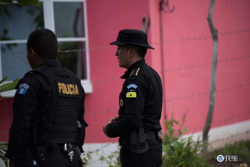 41 arrested in multinational human smuggling takedown in Central America, Colombia