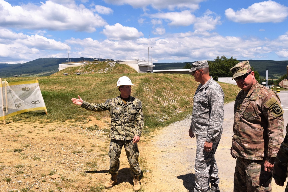 General Johnson Visits Tennessee Army National Guard in Bulgaria
