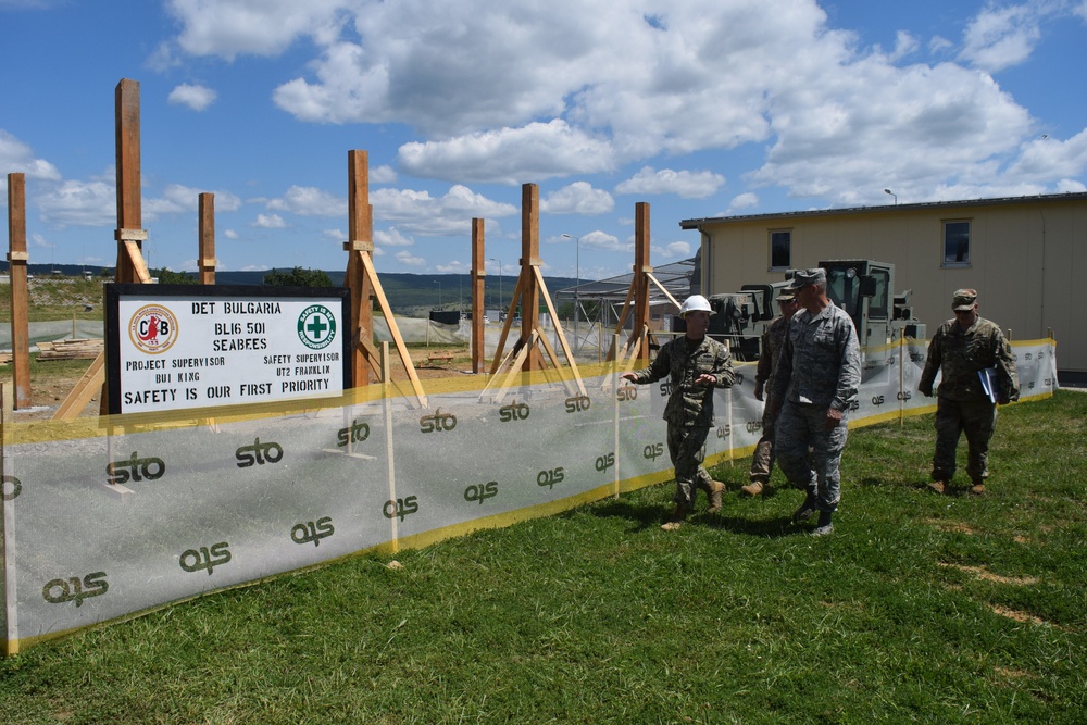 General Johnson Visits Tennessee Army National Guard in Bulgaria