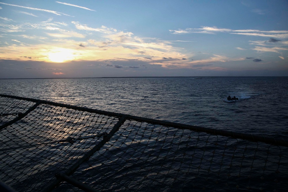 AAVs Board the USS Whidbey Island (LSD-41)