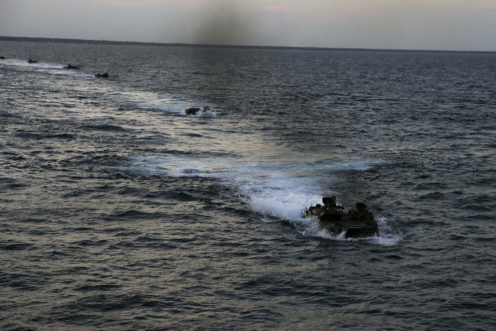 AAVs Board the USS Whidbey Island (LSD-41)