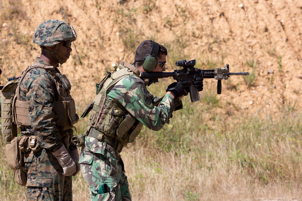 U.S. Marines, Portuguese exchange marksmanship skills during Exercise Orion 16