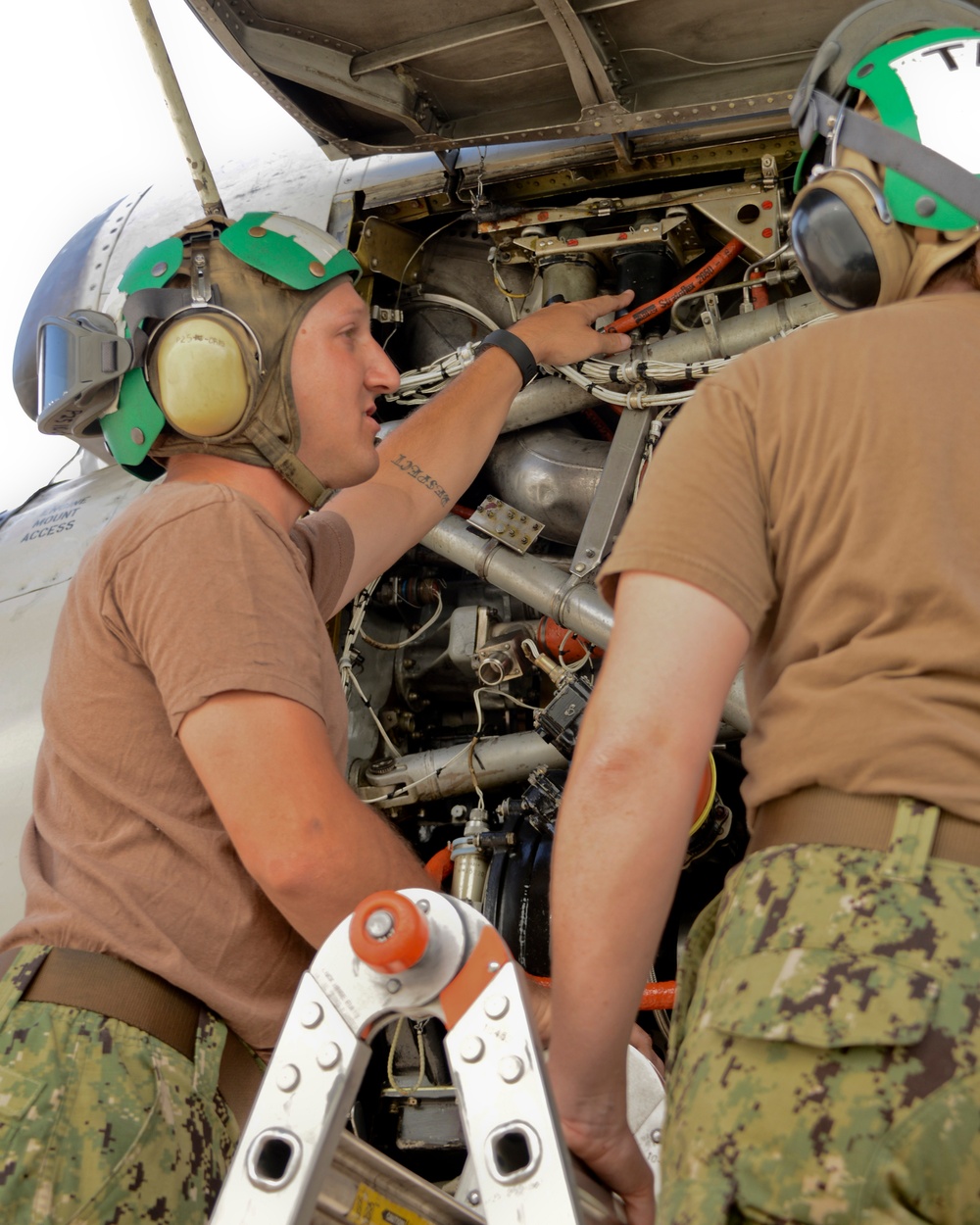 &quot;World Watchers&quot; of Fleet Air Reconnaissance Squadron One (VQ-1)