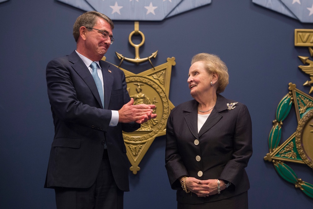 SD presents award to Madeleine Albright