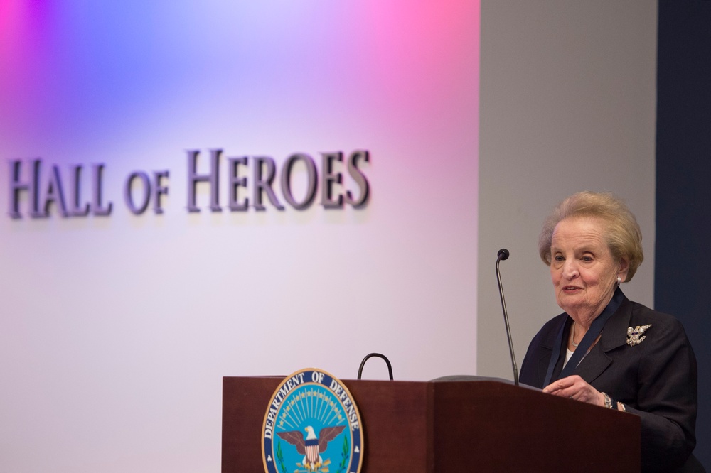 SD presents award to Madeleine Albright