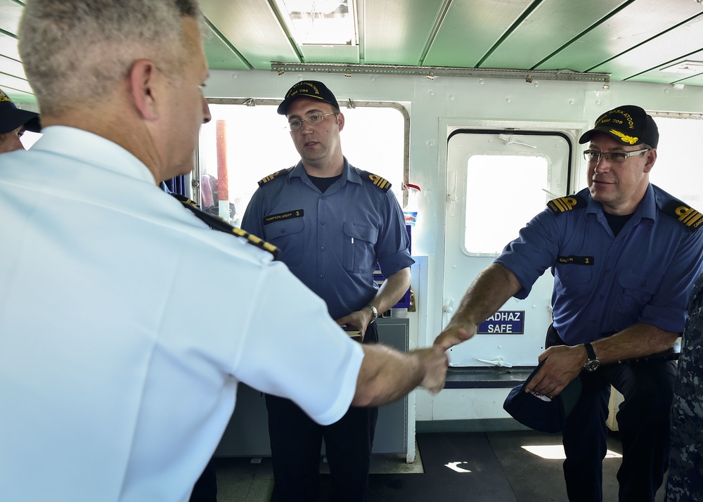 HMCS Saskatoon and HMCS Yellowknife arrive at NBSD for RIMPAC 2016