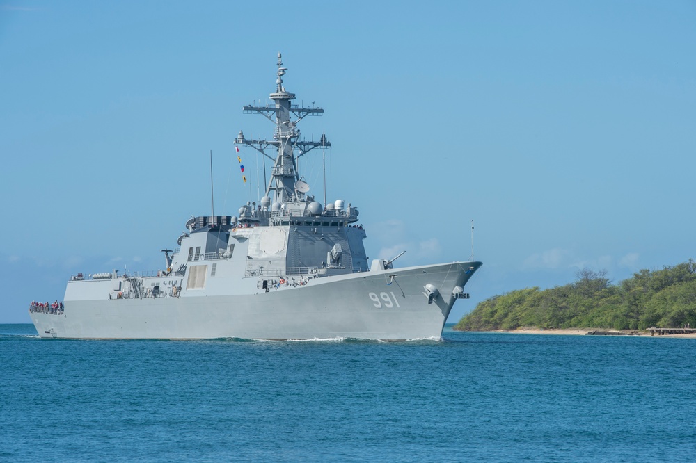 International Ships Arrive At JBPHH For RIMPAC 2016