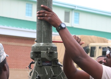 Charlie 9 BEB Soldiers raise 30-meter mast