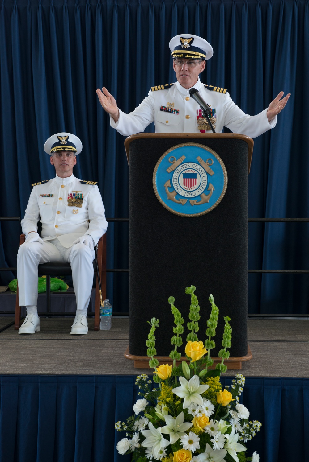 Coast Guard Air Station Clearwater says goodbye, welcomes new commander
