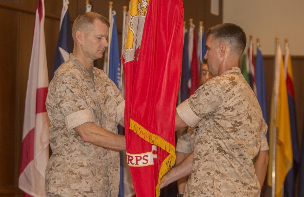 Col. Heyl assumes command of Headquarters Battalion, Marine Forces Reserve