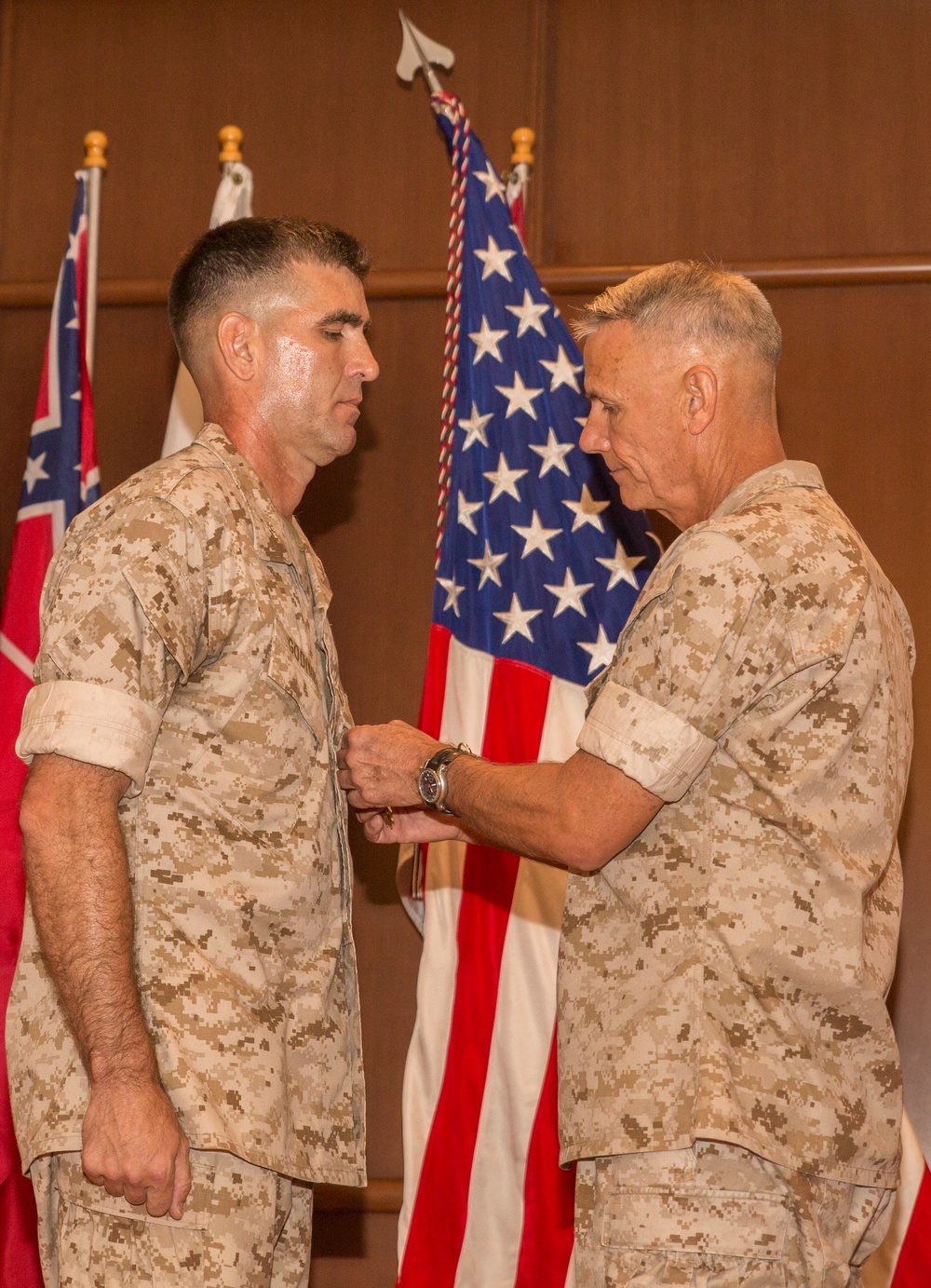 Col. Heyl assumes command of Headquarters Battalion, Marine Forces Reserve