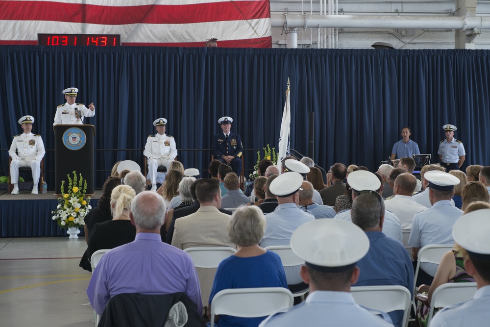 Coast Guard Air Station Clearwater says goodbye, welcomes new commander