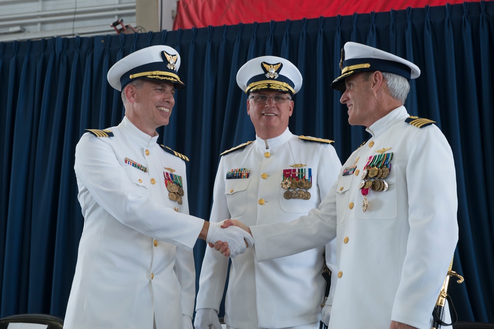 Coast Guard Air Station Clearwater says goodbye, welcomes new commander