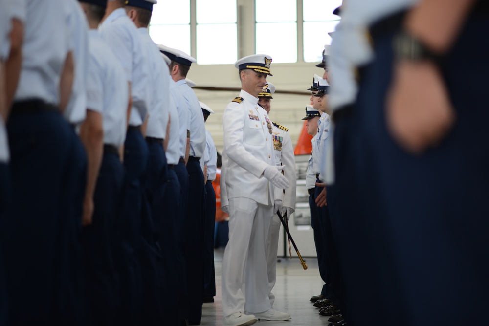 Capt. Kent W. Everingham and Cmdr. Michael E. Campbell conduct a personnel inspection during a change of command ceremony