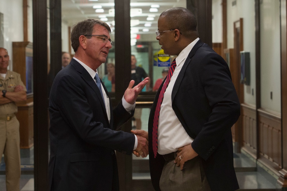 SD meets with Secretary of Transportation