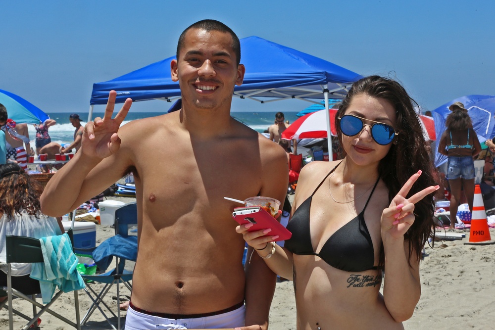 Camp Pendleton hosts 2016 Beach Bash