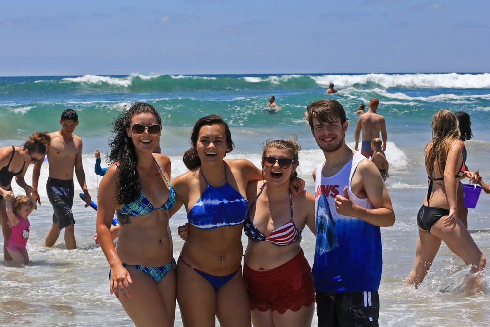 Camp Pendleton hosts 2016 Beach Bash
