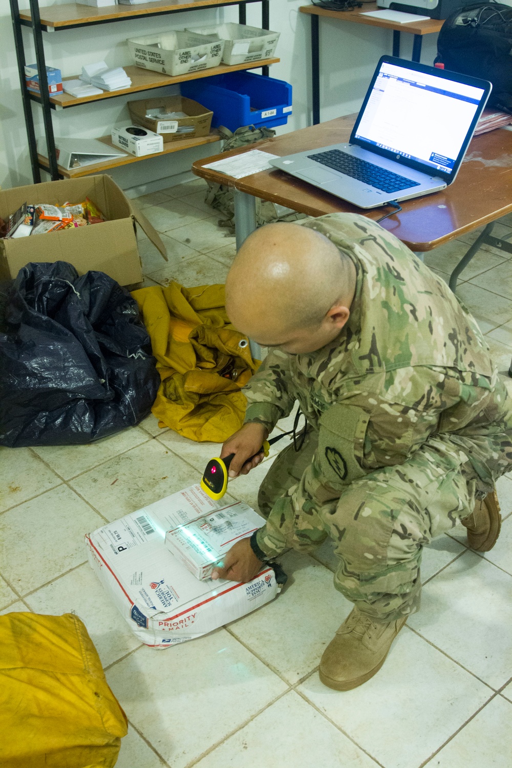 You’ve Got Mail: Army Post Office connects soldiers with home