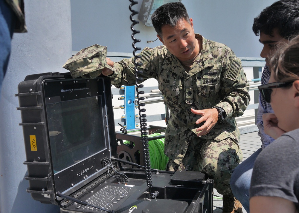 NAVFAC EXWC hosts day one of NBVC STEM Day Camp