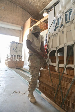 Knot tying a full-body work for riggers