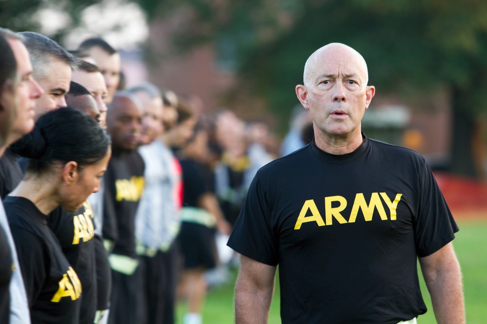 LTG Luckey joins his team at Bragg