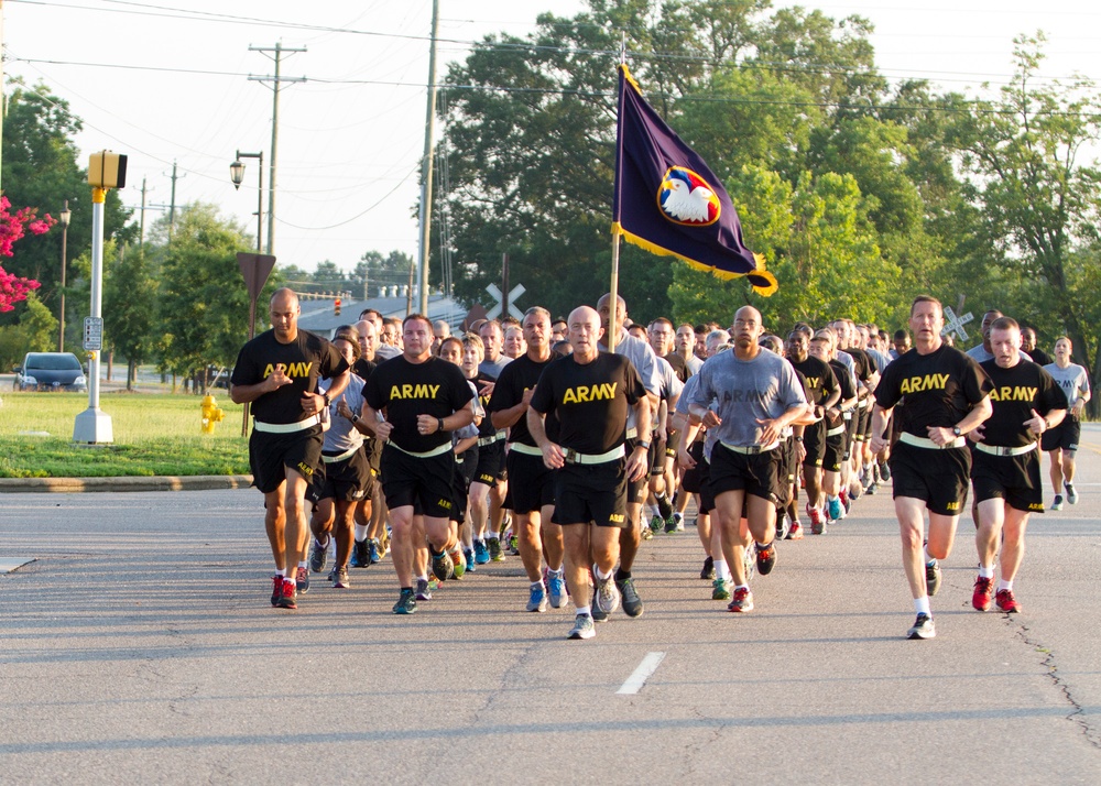 LTG Luckey joins his team at Bragg