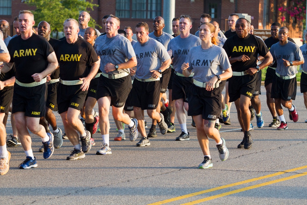 LTG Luckey joins his team at Bragg