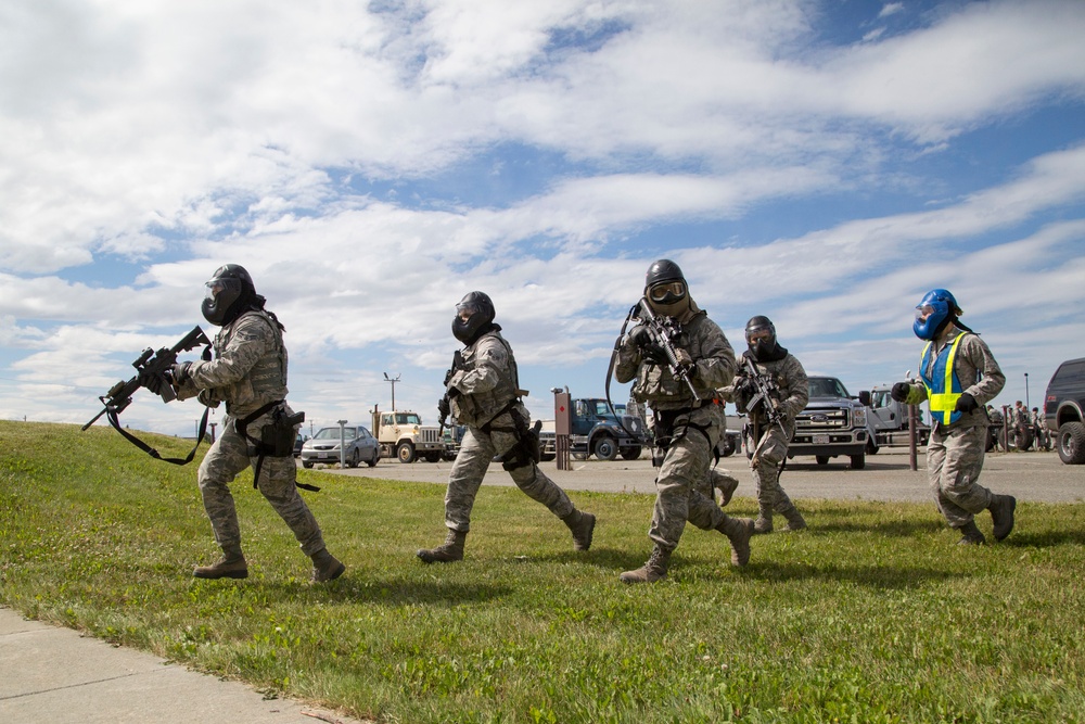 673rd Security Forces Squadron conducts high risk response training