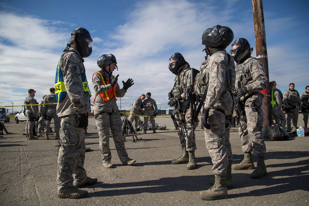 673rd Security Forces Squadron conducts high risk response training