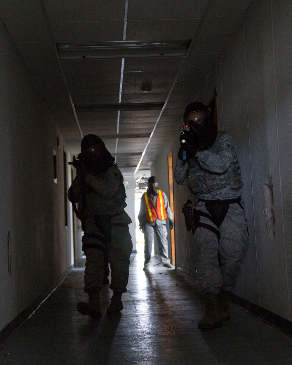 673d Security Forces Squadron conducts high risk response training