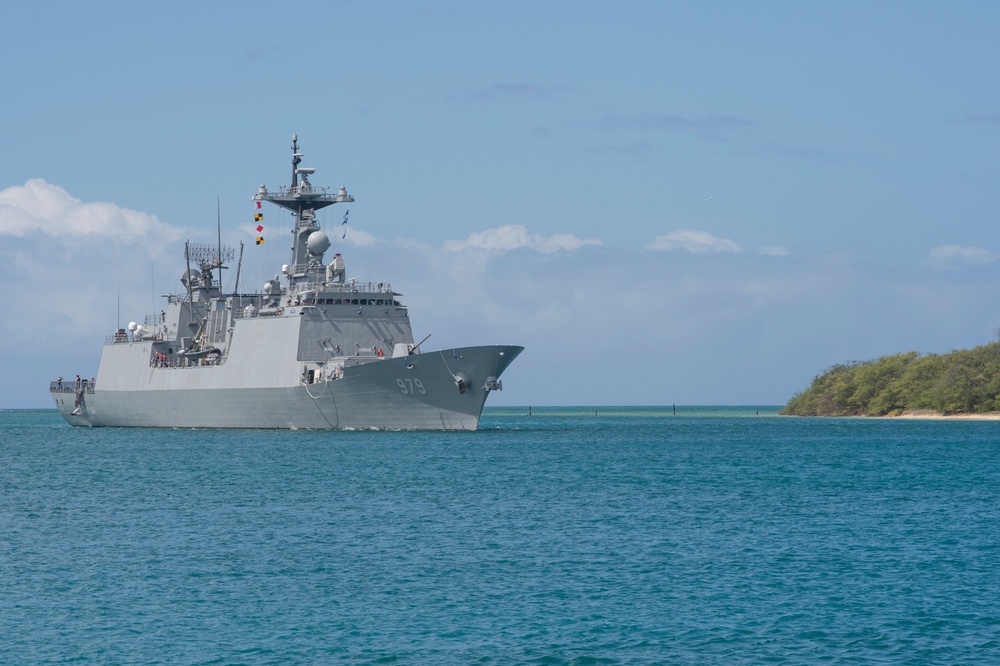 International Ships Arrive At JBPHH For RIMPAC 2016