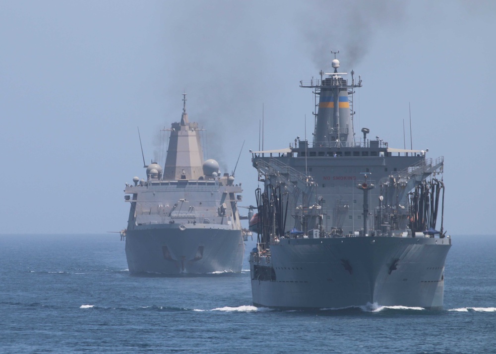 USS STOUT (DDG 55) STRAIT OF HORMUZ TRANSIT