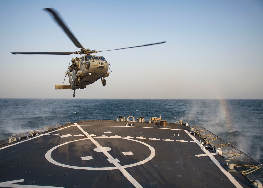 USS STOUT (DDG 55) HELICOPTER OPERATIONS